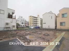 竹ノ塚駅　徒歩22分　構造：木造土地面積:82.32平米　建物面積:85.28平米　