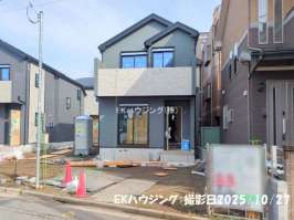 六町駅　徒歩19分　構造：木造土地面積:120.85平米　建物面積:101.12平米　