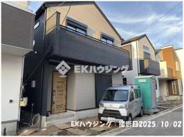 舎人公園駅　徒歩12分　構造：木造土地面積:83.03平米　建物面積:96.88平米　