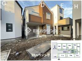 舎人公園駅　徒歩12分　構造：木造土地面積:84.17平米　建物面積:105.15平米　