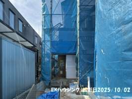 金町駅　徒歩23分　構造：木造土地面積:101.03平米　建物面積:77.42平米　
