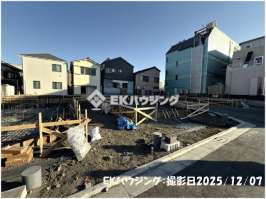 小台駅　徒歩23分　構造：木造土地面積:70.25平米　建物面積:99.77平米　