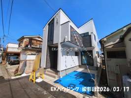 高野駅　徒歩9分　構造：木造土地面積:88.00平米　建物面積:105.16平米　