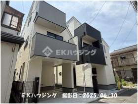 青井３丁目新築戸建て全２棟A棟