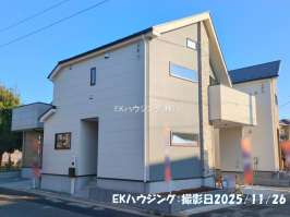 伊興本町1丁目新築戸建て全3棟　②号棟